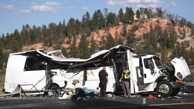 ТЕШКА НЕСРЕЋА: Аутобус с туристима скренуо с пута, најмање четворо погинулих